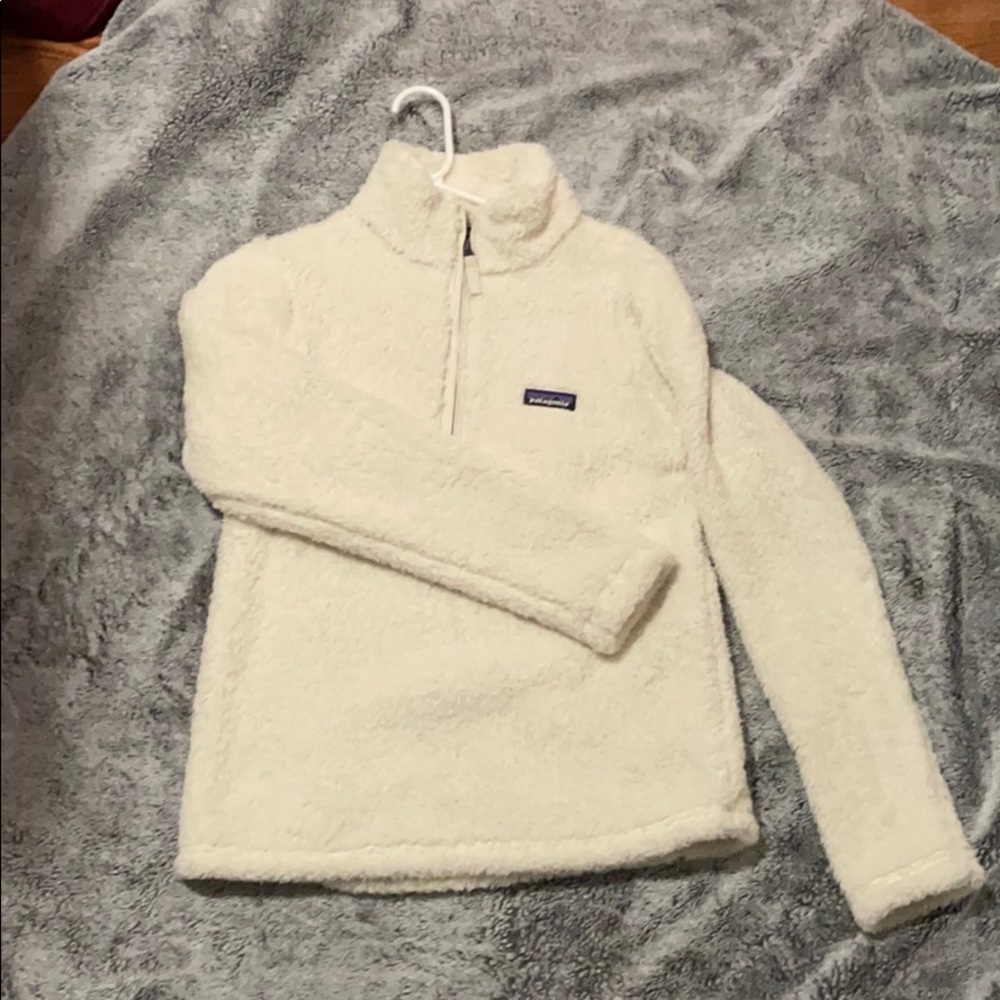 Fluffy white quarter zip Patagonia